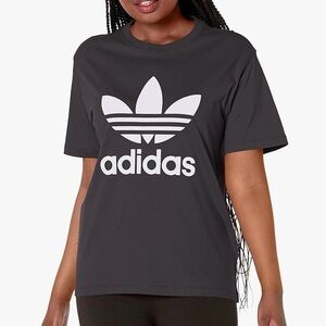 Women’s Adidas Tshirt xs